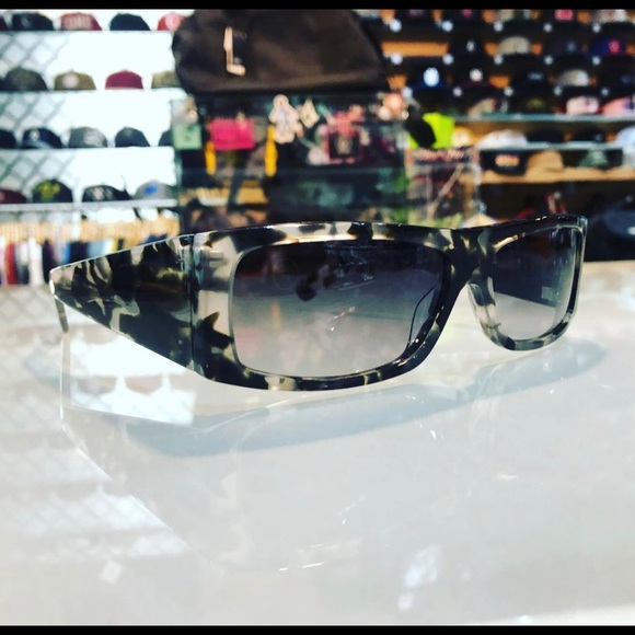 FLY DETECTOR POLARIZED 🔥 - Picture 15 of 16